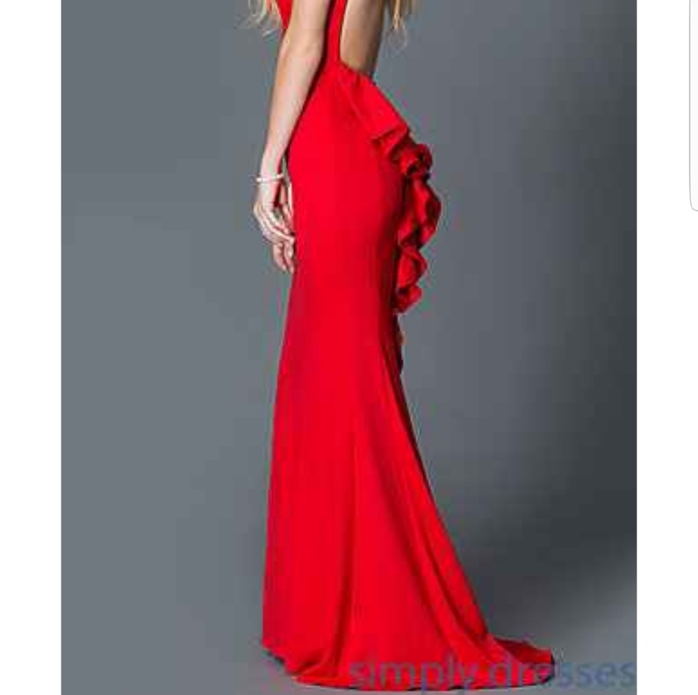 Xscape Dress - great for evening events - Gala